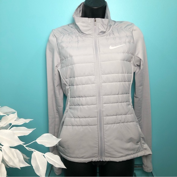 Nike Jackets & Blazers - ⭐️NEW⭐️Nike Running Jacket for Women